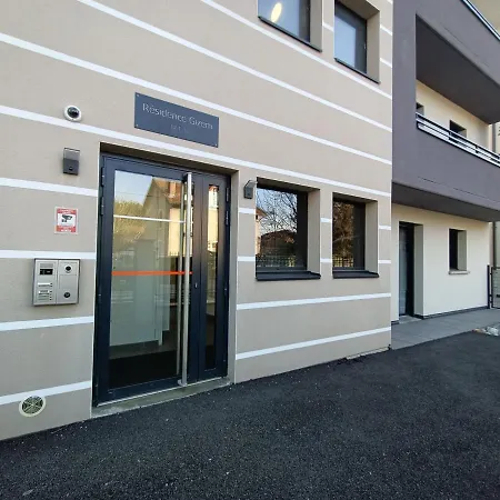 Lumineux T3 Avec Terrasse, A 2 Pas Du Lac, Garage Prive, Proche Grand Port ! - Fr-1-555-82 Appartement Aix-les-Bains