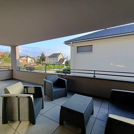 Lumineux T3 Avec Terrasse, A 2 Pas Du Lac, Garage Prive, Proche Grand Port ! - Fr-1-555-82 Appartement Aix-les-Bains